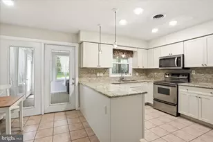 1084 Ridge Rd S, Martinsburg, WV 25403 - Photo 15