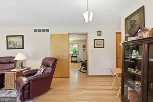 2277 Greensburg Rd, Martinsburg, WV 25404 - Photo 3