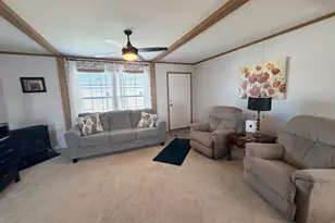 320 Valentine Dr, Martinsburg, WV 25405 - Photo 9