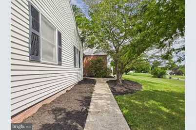 107 Twin Lakes Circle, Martinsburg, WV 25405 - Photo 9