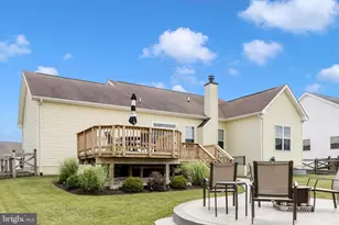 295 Aldershot Dr, Martinsburg, WV 25405 - Photo 5