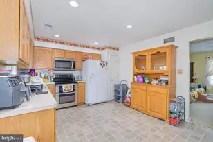 73 Paragon Dr, Bunker Hill, WV 25413 - Photo 15