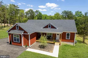 831 Avanti Dr, Bunker Hill, WV 25413 - Photo 1