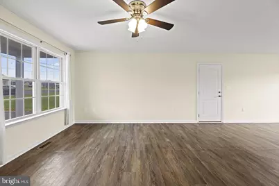 300 Hannah Lane, Bunker Hill, WV 25413 - Photo 11