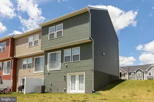 33 Scrub Pne Ct, Bunker Hill, WV 25413 - Photo 5