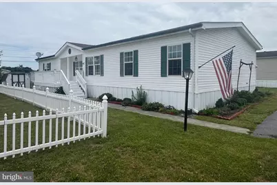52 Crown Ct, Martinsburg, WV 25401 - Photo 1
