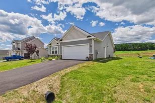 185 Twickenham Dr, Martinsburg, WV 25403 - Photo 3