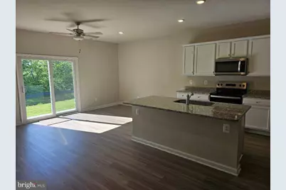 23 Bloomsbury Street, Falling Waters, WV 25419 - Photo 3