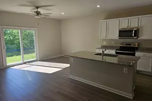 23 Bloomsbury St, Falling Waters, WV 25419 - Photo 3