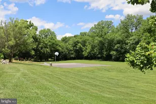 211 Sentry Ln, Martinsburg, WV 25401 - Photo 27