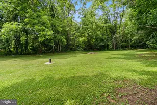 903 Colston Dr, Falling Waters, WV 25419 - Photo 9
