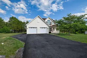 57 Hansberry Ct, Inwood, WV 25428 - Photo 3