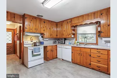 915 Florida Avenue, Martinsburg, WV 25401 - Photo 11