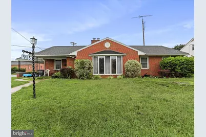 915 Florida Avenue, Martinsburg, WV 25401 - Photo 1