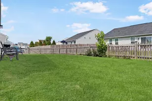 510 Oxford Way, Martinsburg, WV 25405 - Photo 15