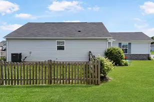 510 Oxford Way, Martinsburg, WV 25405 - Photo 17