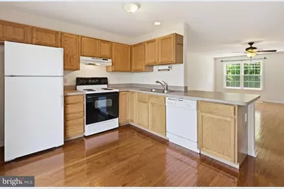 106 Sir Washington Street, Inwood, WV 25428 - Photo 5