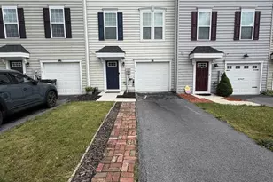 174 Ontario Dr, Falling Waters, WV 25419 - Photo 1