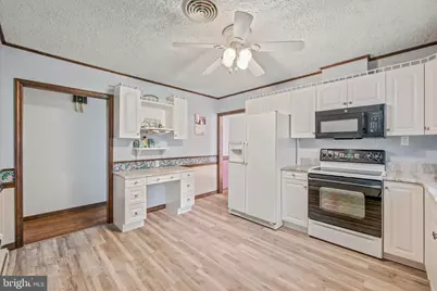 3203 Charles Town Road, Kearneysville, WV 25430 - Photo 9