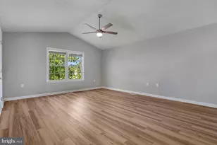 227 Coralberry Dr, Martinsburg, WV 25401 - Photo 9