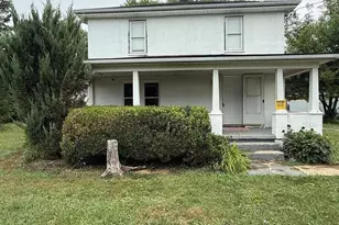 10860 Winchester Ave, Bunker Hill, WV 25413 - Photo 3