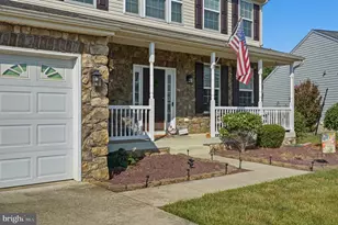 358 Brandenburg Dr, Falling Waters, WV 25419 - Photo 5