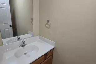 8 Jonathan Ct, Inwood, WV 25428 - Photo 5