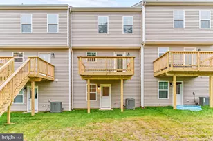 147 Olga Dr, Martinsburg, WV 25403 - Photo 5