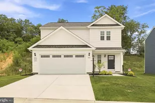 462 Ludgate Mnr, Falling Waters, WV 25419 - Photo 1