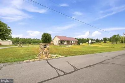 270 Falcon Drive, Falling Waters, WV 25419 - Photo 5