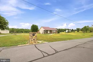 270 Falcon Drive, Falling Waters, WV 25419 - Photo 5