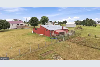 270 Falcon Drive, Falling Waters, WV 25419 - Photo 3
