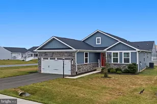248 Perspective Pl, Hedgesville, WV 25427 - Photo 1