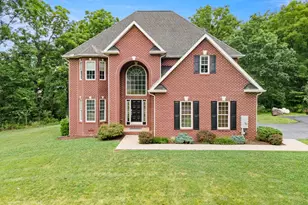 483 Sierra Dr, Martinsburg, WV 25403 - Photo 1