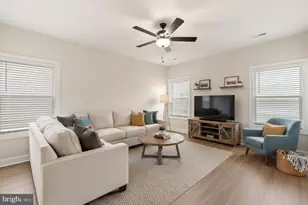 16 Brompton St, Falling Waters, WV 25419 - Photo 9