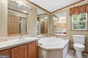 136 Snooks Ln, Martinsburg, WV 25405 - Photo 37