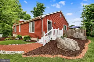 806 Mulberry Dr, Martinsburg, WV 25401 - Photo 1
