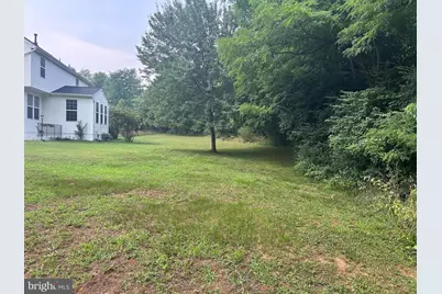 32 Lilburn Drive, Bunker Hill, WV 25413 - Photo 11