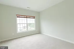 305 Lewisburg Ln, Martinsburg, WV 25403 - Photo 21