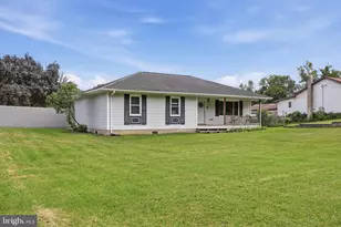 102 Wishbone Cir, Hedgesville, WV 25427 - Photo 3