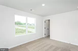90 Brompton St, Falling Waters, WV 25419 - Photo 7
