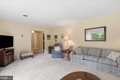 125 Trammel, Falling Waters, WV 25419 - Photo 9