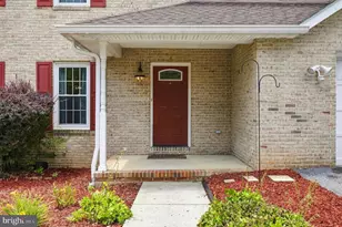 302 Ambler Ln, Falling Waters, WV 25419 - Photo 5
