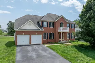 21 Backing Cir, Martinsburg, WV 25403 - Photo 3