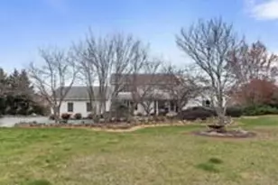 955 Stayman Dr, Falling Waters, WV 25419 - Photo 9