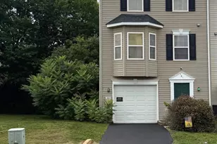 181 Dunrobin Dr, Martinsburg, WV 25405 - Photo 1