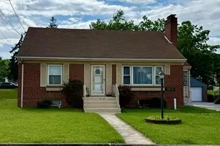 1013 Florida Ave, Martinsburg, WV 25401 - Photo 1