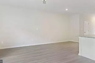 27 Cramsford St, Falling Waters, WV 25419 - Photo 7