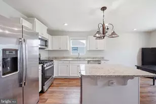 301 Rushbrook Rd, Martinsburg, WV 25403 - Photo 5
