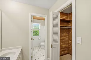 305 N Red Hill Rd, Martinsburg, WV 25401 - Photo 23
